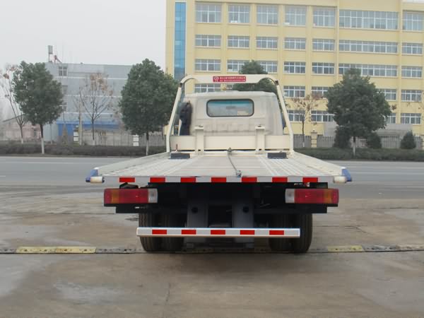 解放国四平板一拖二清障车