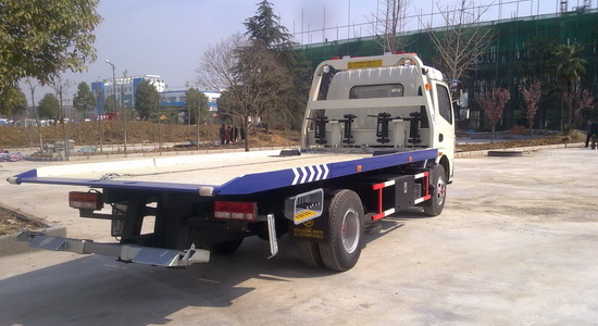 东风凯普特国四清障车