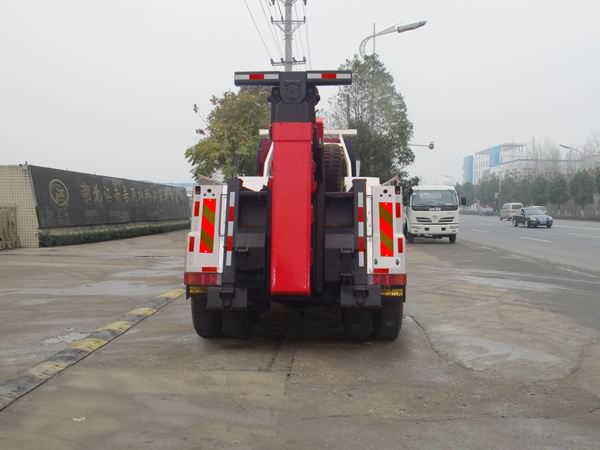 解放J6后双桥拖吊型清障车(国四)