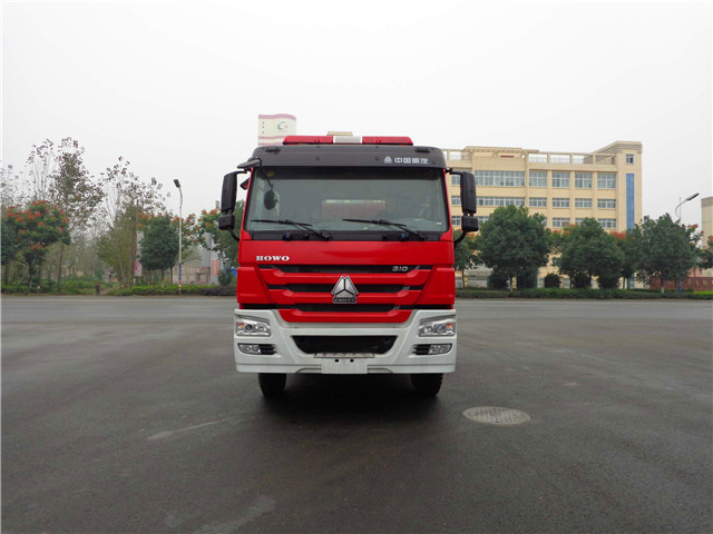豪沃16吨水罐消防车