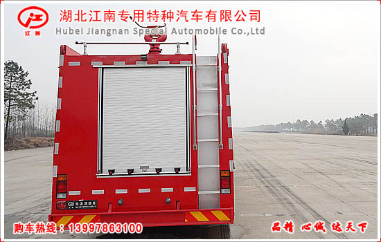 五十铃12吨水罐消防车