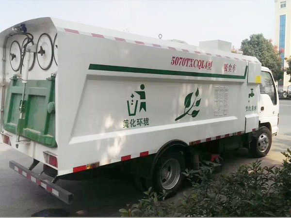 五十铃600P吸尘车