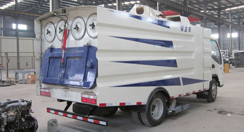 江淮吸尘车