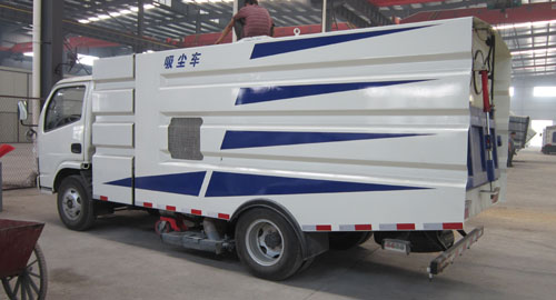 东风福瑞卡（锐铃）吸尘车