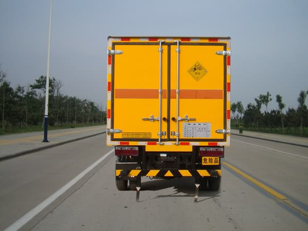 东风锐铃爆破器材运输车