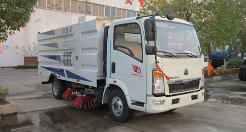 重汽豪沃道路清扫车