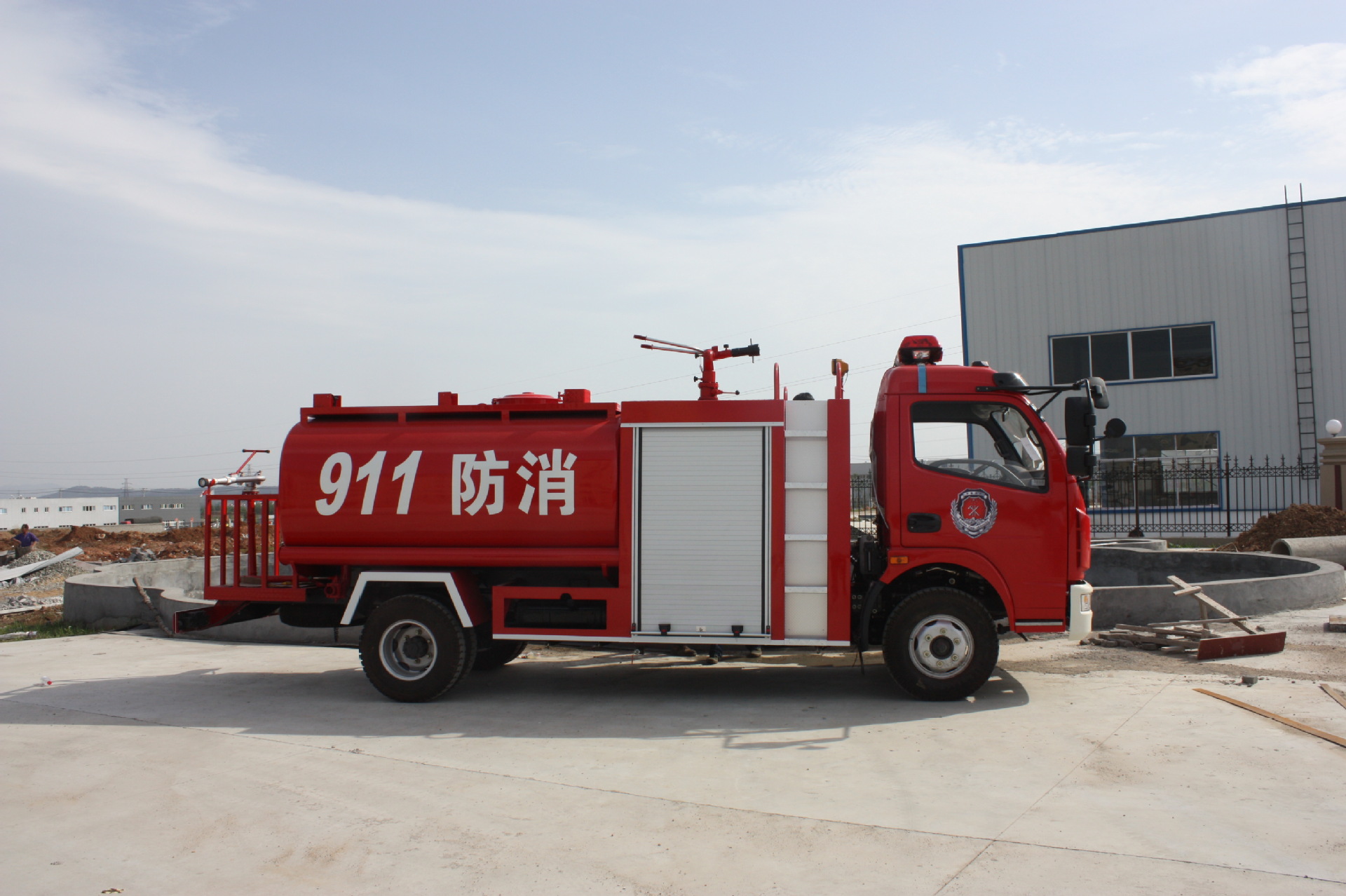东风多利卡消防洒水车