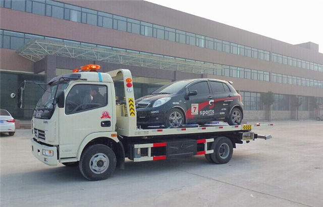 东风多利卡6.3米平板清障车