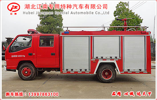 江铃2吨水罐消防车