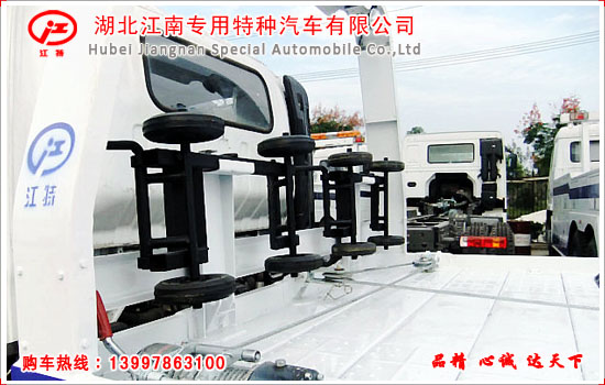 五十铃700P加长型平板清障车