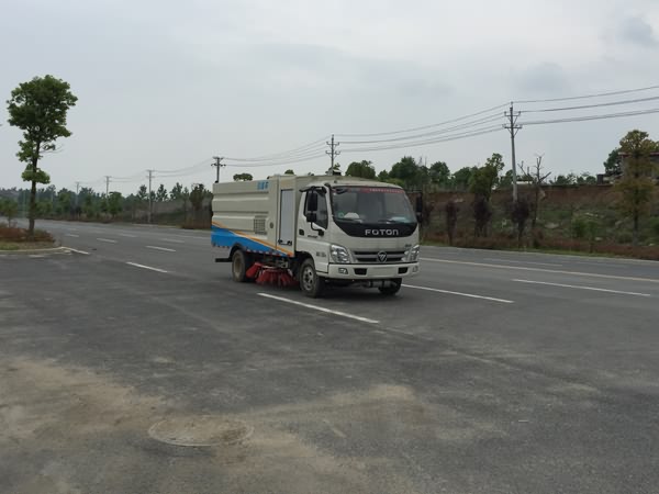 国五福田奥铃扫路车图片