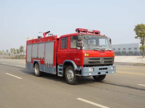 东风153泡沫消防车图片
