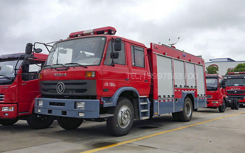 东风145水罐消防车图片