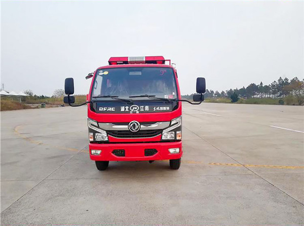 东风2.5吨水罐消防车图片