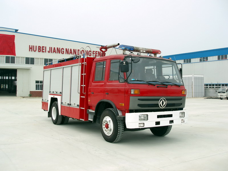 Dongfeng 153 water tank fire truck 6t