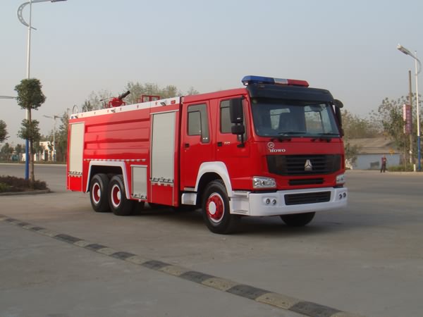 SINO HOWO double axle foam fire truck