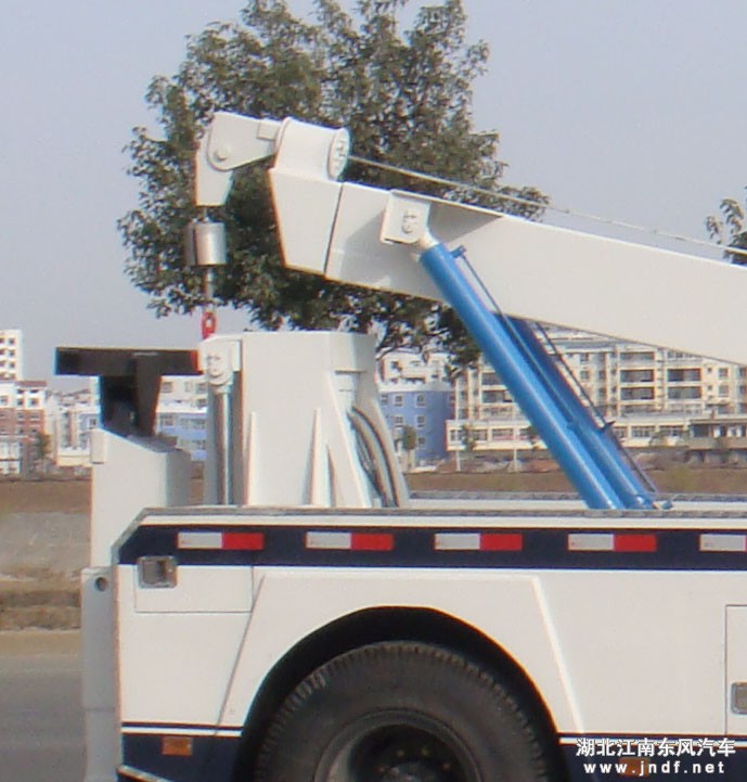 东风153拖吊型清障车图 2
