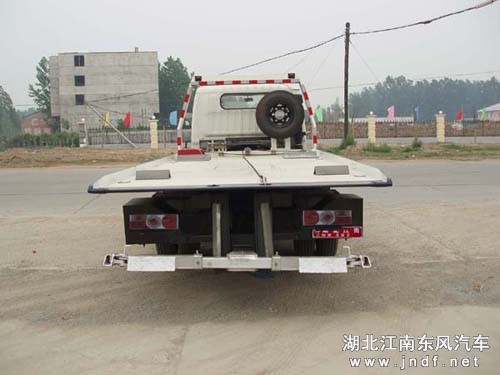东风金霸平板一拖二型清障车图 2