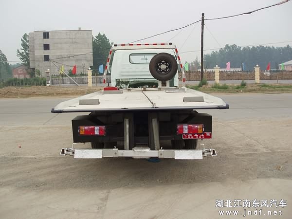 福田平板一拖二型清障车图 3