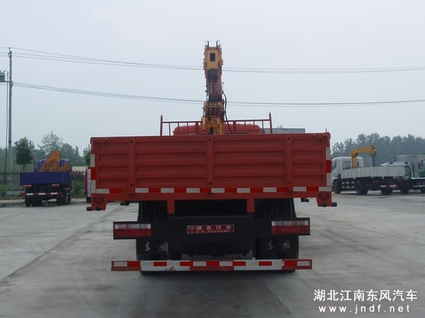 东风双桥后八轮随车吊图 3