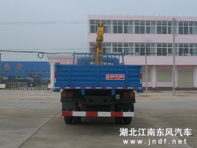 东风153随车起重运输车图 4