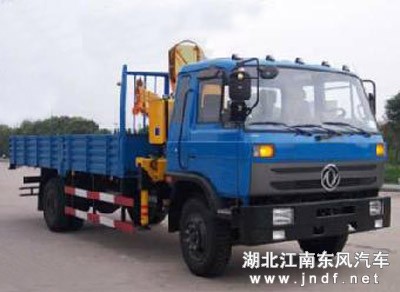 东风145随车吊图 3