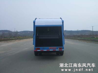 红岩压缩式垃圾车图 2