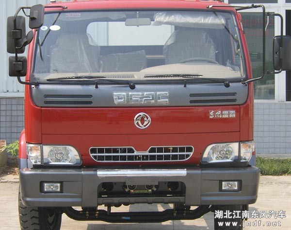 东风康霸压缩式垃圾车图 3