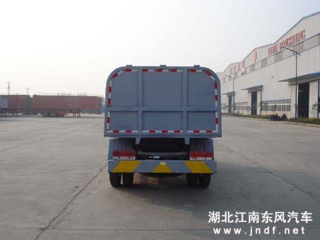 东风小金霸密封式垃圾车图 2