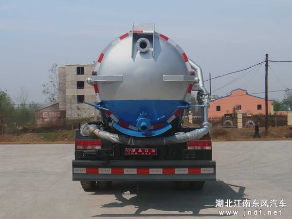 东风多利卡吸污车图 2