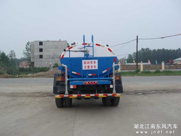 东风140洒水车图 2