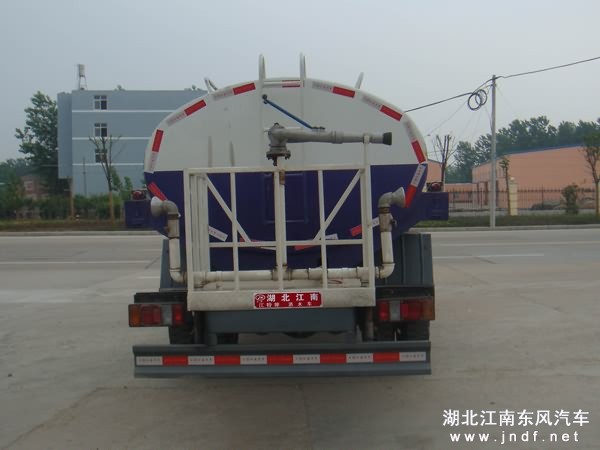 东风145洒水车图 2