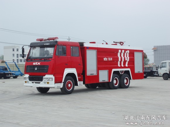 12吨水罐消防车