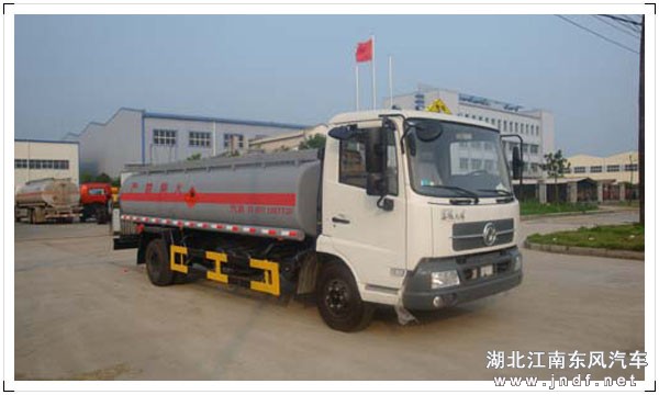 东风小天锦油罐车（10-12m³）