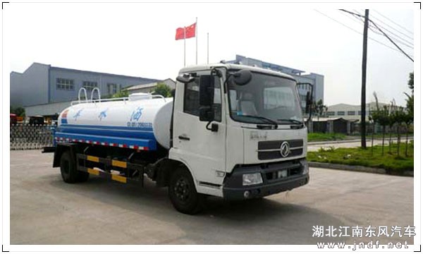 东风小天锦洒水车（8-10m³）