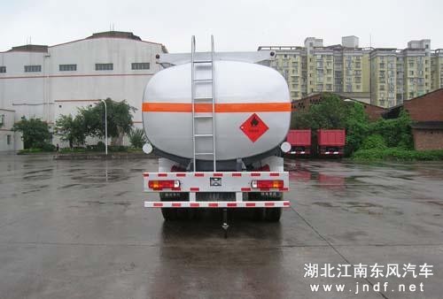 斯太尔后双桥加油车图 2