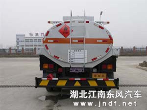 东风153加油车图 2