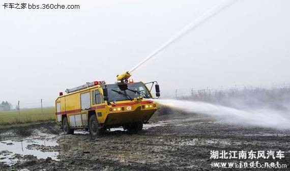 卢森堡亚PANTHER 4x4.3 .jpg