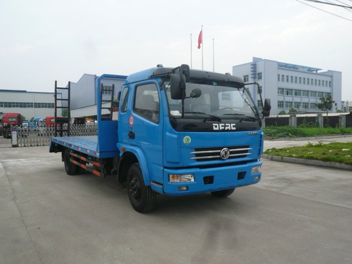 东风多利卡低平板运输车