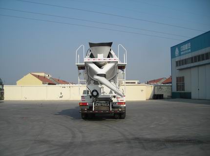 重汽豪沃后八轮水泥搅拌车(10方)图 3