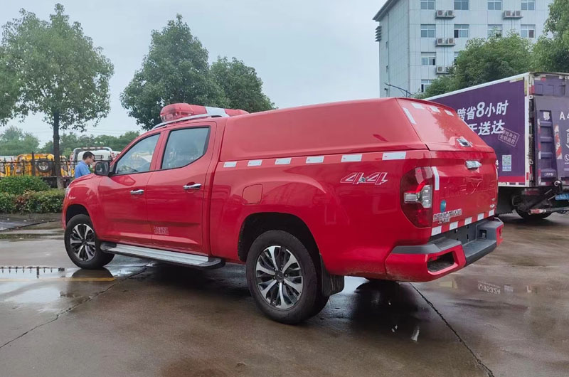 上汽大通细水雾消防车