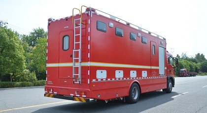 重汽豪沃厕所车右后45度图 重汽豪沃厕所车右后45度图
