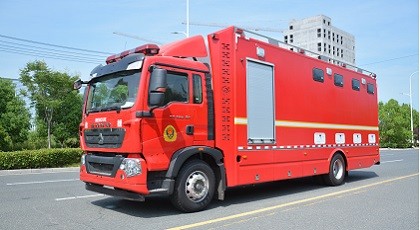 重汽豪沃厕所车左前45度图 重汽豪沃厕所车左前45度图