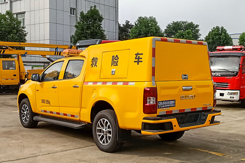 五十铃皮卡救险车左后45度图