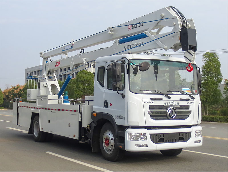 东风多利卡D9 24米高空作业车